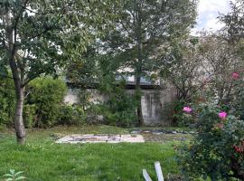 Wohnen mit Garten Lillys 3 oder Julis 1, hotel v destinaci Tulln