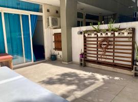 PB-Súper dpto Morón centro, hotel em Morón