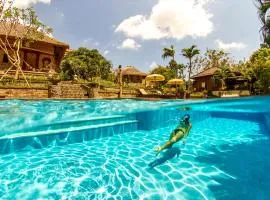 Mondo Surf Village