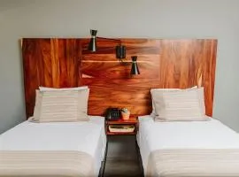 3 Luxurious Twin Suites in Exclusive Boutique Hotel