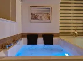 La suite Nature jacuzzi au cœur du château de Boissettes