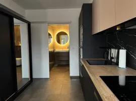 Modern House Gehrden 2, bis 4 Person, Contactless Check-in, free parking, Vollsaniert und Renoviert Dezember 2024