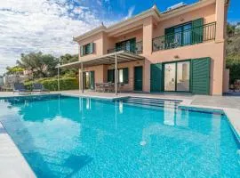 Villa Niki with swimming pool
