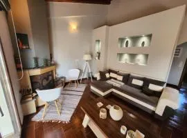 LoGGOS VILLA
