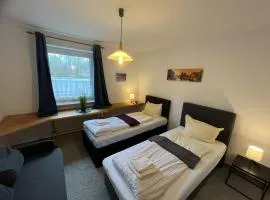 2-Zimmer Monteurwohnung mit großem Balkon