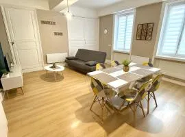 Le Rétro - Appartement 2 chambres confortable et calme - Proche de toutes commodité - Stationnement facile à proximité