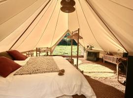 Tribu Lodge, luxury tent in São Bartolomeu de Messines