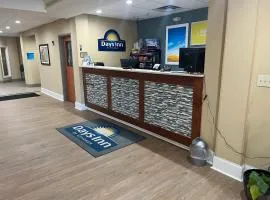 Days-Inn by Wyndham Cedartown