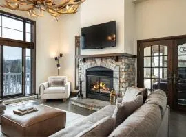 Luxury 3 bdr on the village - Bondurant 95-15