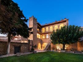 Casa Llobera 1792, hotel com estacionamento em La Pobla de C&eacute;rvoles
