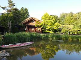 Srub RANCH NA HRANICI, lodge in Ba&scaron;ka