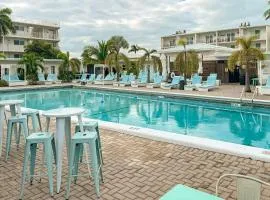 The Tropical Cove 329