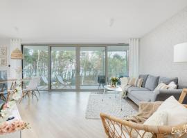Pinea 110 - basen, sauna, jacuzzi w cenie pobytu - bezpośredni widok na morze - Easy - Rent Apartments, hotel in Pobierowo