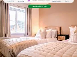 Grange House - Sleeps 6 - Driveway parking, Self-Check-In, Fast Wifi and Sky TV by Yoko Property