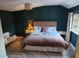 Yellow Stone Farm Lodge