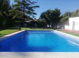 Villa en Rioja-Alavesa Juncalvera, Hotel mit Pools in Assa