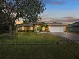 House near Jensen Beach! With Game Room and Sunroom