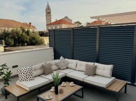 Dawn & Dusk - Modern Two Bedroom Apartment with Mountain Views