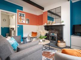 Peak Cottage، فندق في Hadfield