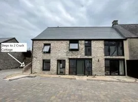 1 Cruck Cottage