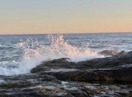 Cabaña LOS BÚHOS, hotel v destinaci Barra de Portezuelo