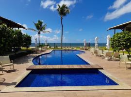 Village Itacimirim Boulevard - Pé na areia, hotel v destinaci Itacimirim