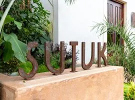 Hotel Sutuk