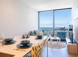 108 HighRise Condo Lake Bay View