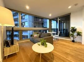 1 BR 1 BATH, Southern Cross, Balcony