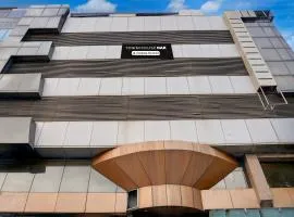 Super Townhouse Oak JM Road Formerly Krishna presidency
