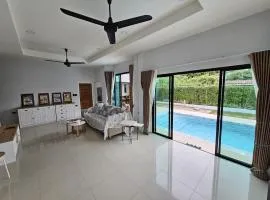 Thamon Pool Villa House