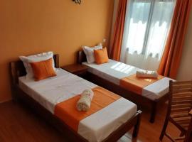 Maison des Pays, hotel com estacionamento em Miarinarivo