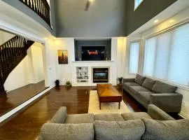 Modern, Comfort & Privacy - Near Airport & Toronto Downtown