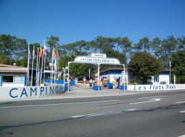 Viesnīca Camping de la Dune "Les Flots Bleus" pilsētā Pilasīrmēra, netālu no apskates objekta Pilā kāpa