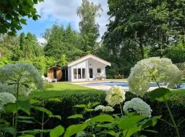 Cozy tiny house with swimming pool & outdoor sauna