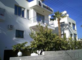 Panklitos Tourist Apartments, hotel v destinaci Paphos City