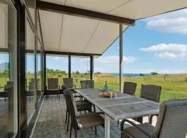 5 Bedroom Stunning Home In Knebel