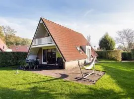 Merel I Rustgevende Accomodatie in Drenthe met omheinde tuin