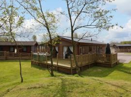 Lakeland Lodge- 3Bed-2 Bath- Private Patio, hotel in Carnforth