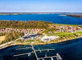 Enjoy Resorts Marina Fiskenæs - Wellness & Waterpark, hotel v destinaci Grasten