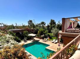 Luxury Villa Marrakech - Heated Pool, hotel di Najem
