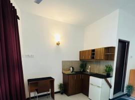 Sera 86 Airport Transit Stay, Hotel in Katunayaka