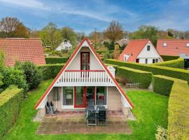 Gele Kwikstaart I Ruime Woning met Mooie Zonnige Tuin, hotel in Zwiggelte