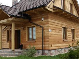 Lawendowy Zakątek Domek Całoroczny z Jacuzzi i Sauną, khách sạn ở Mikołajki