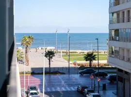 Beautiful new studio with a Seaview 8
