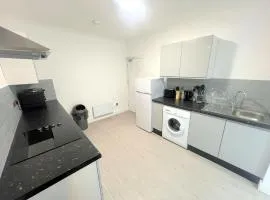 NEW 5-bedroom house in Croydon South London