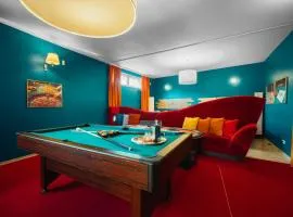 Private Hostel Casino Royal