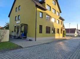 Hotel garni Pension Zur Lutherstadt, hotel v destinaci Lutherstadt Eisleben