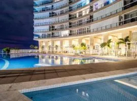 Unlimited Ocean Front - Frente à Praia Vista Mar Hidromassagem 2 Piscinas Climatizadas 2 Saunas Seca e Úmida Wi-Fi 350MB
