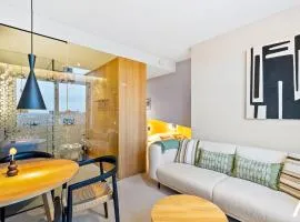 Modern and Cozy Studio Retreat near the City